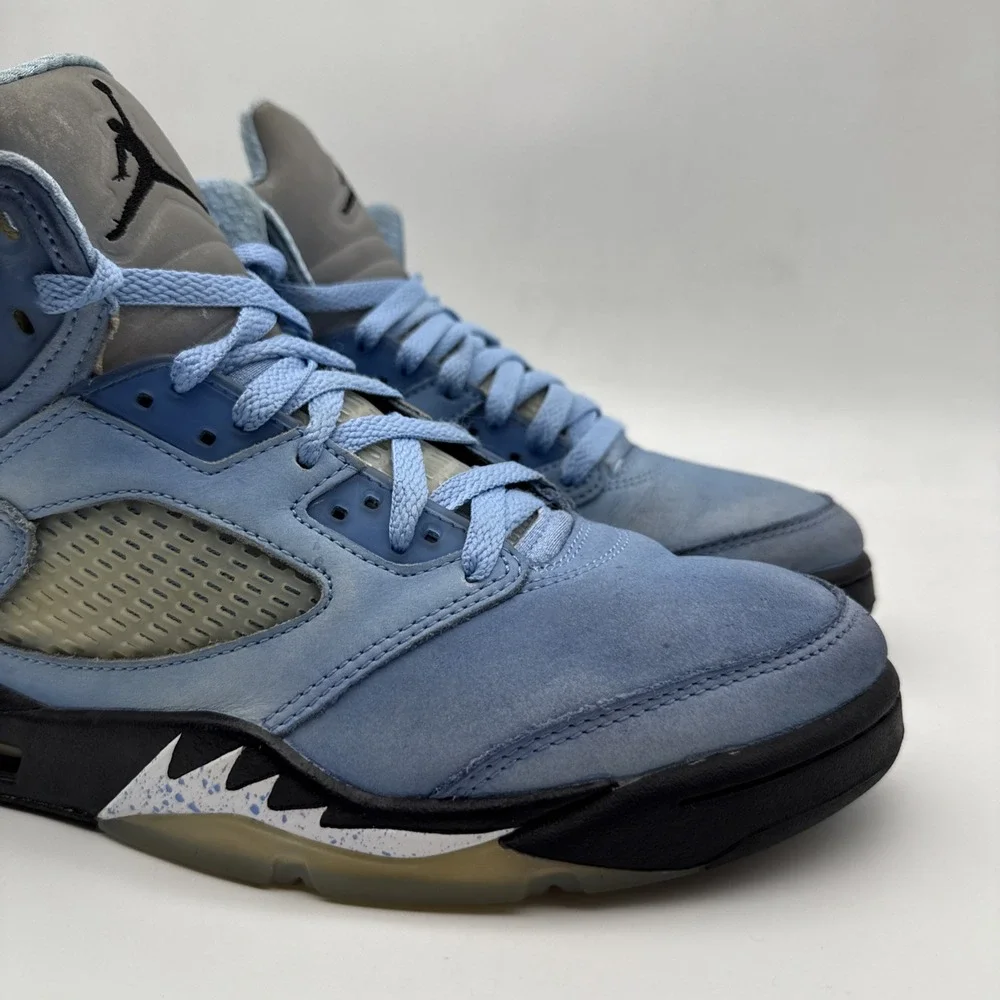 Size 8 - Jordan 5 Retro SE Mid UNC